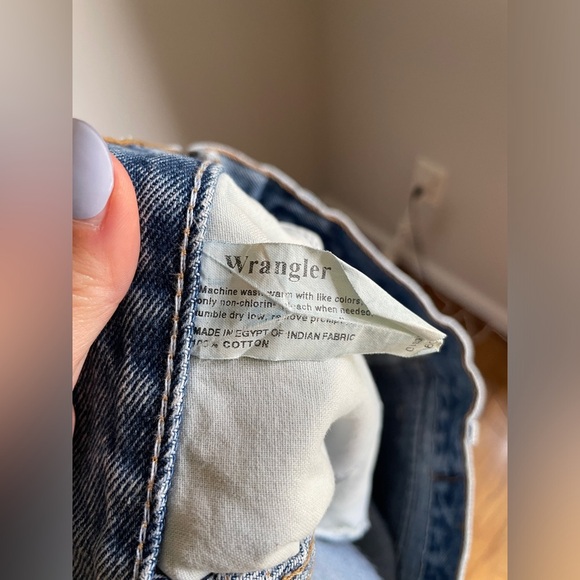 Wrangler Cut Off High Waist Denim Jean Shorts Women’s Size 34 - Picture 4 of 4